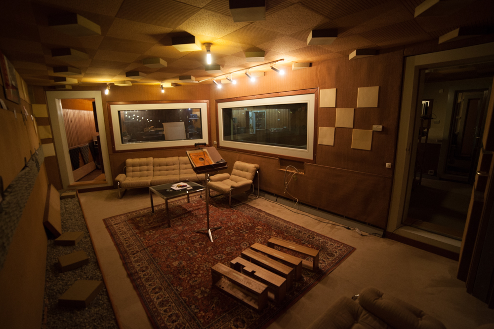 Studio002